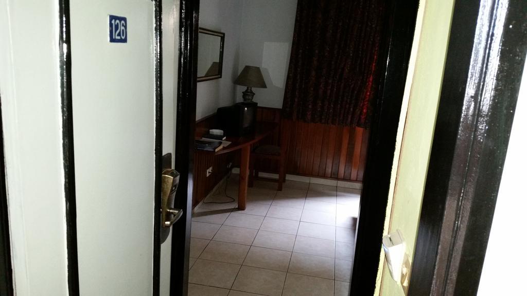 Saffana Hotel Дуала Екстер'єр фото