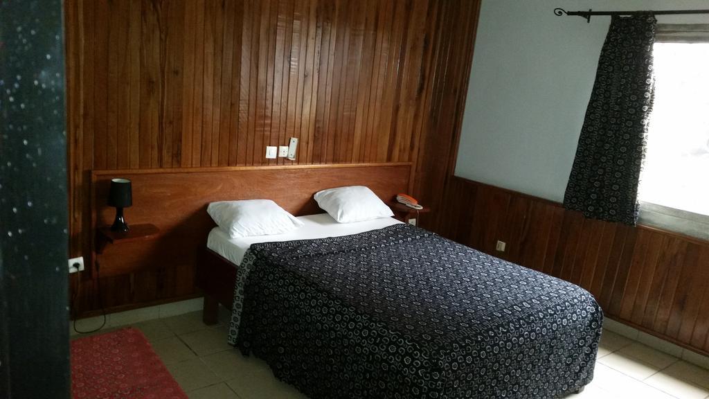 Saffana Hotel Дуала Номер фото