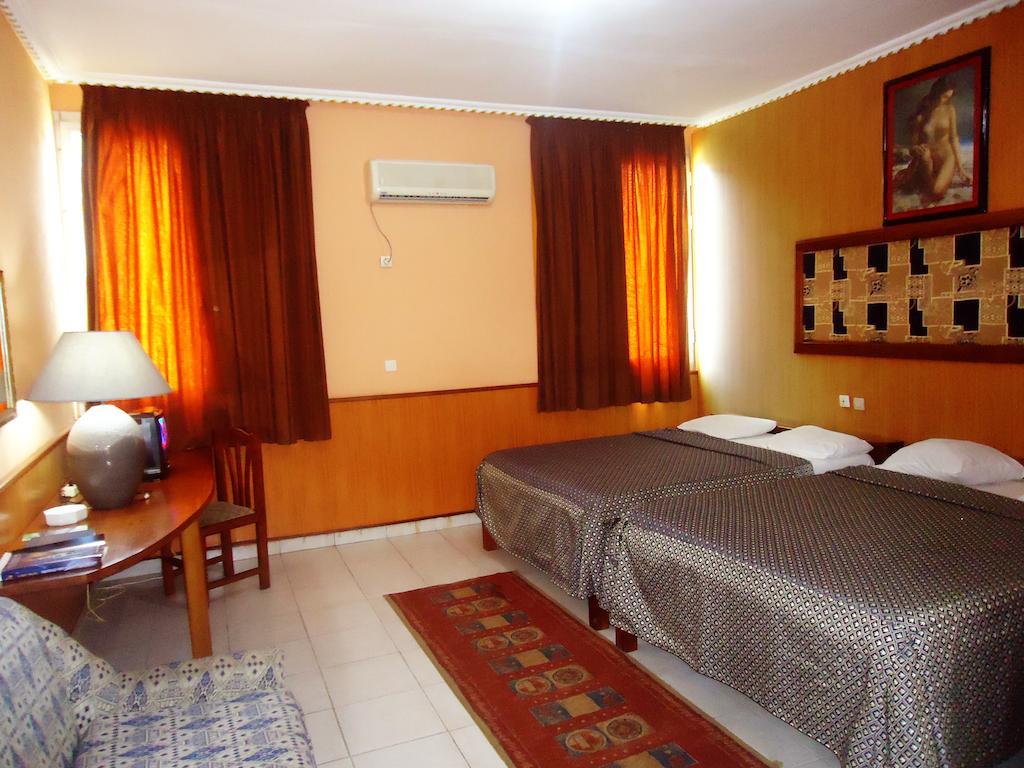 Saffana Hotel Дуала Номер фото